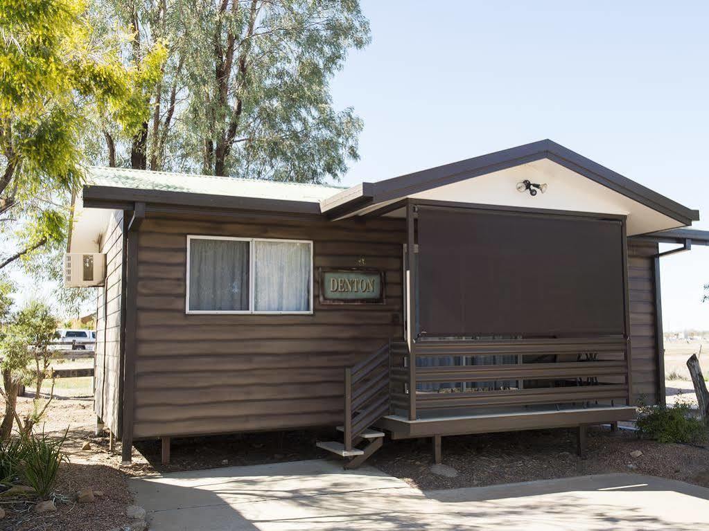 Saltbush Retreat Lodge *