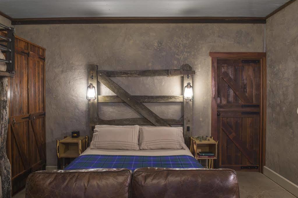 Lodge Saltbush Retreat *